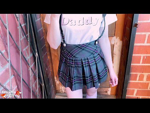 ❤️ Ankizivavy mianatra mifoka lalina ny dikany ary mifoka fa tsy kilasy. ❤ Anal vidéo aminay