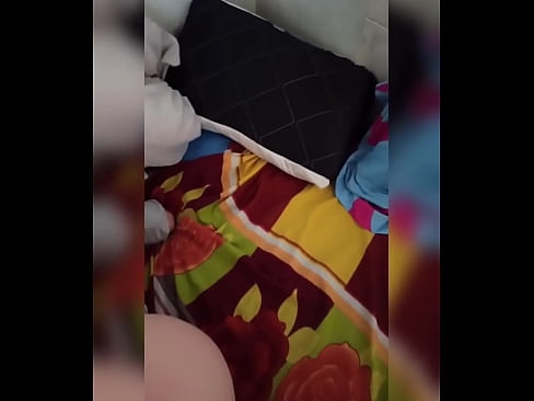 ❤️ Mijanona irery ao an-trano ny mpiara-mianatra amiko satria mandeha vakansy ny vadiny ary manararaotra mifoka azy sy mameno ronono ny borikiny aho. ❤ Anal vidéo aminay